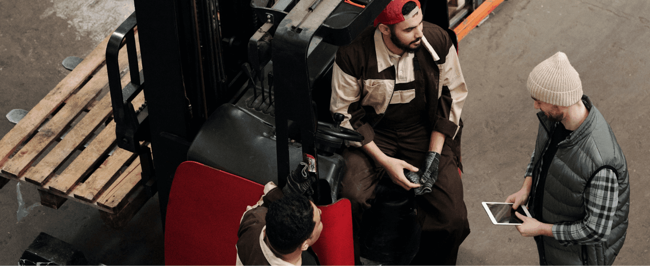 PIM for manufacturers and distributors - blog post banner