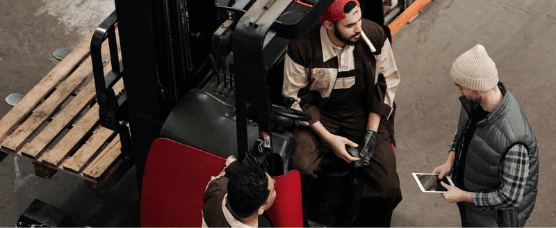PIM for manufacturers and distributors - blog post banner